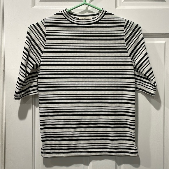 Black and white striped top - Picture 1 of 2
